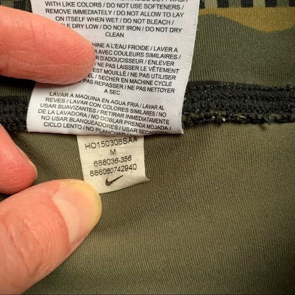 Nike Epic Lux Printed Militia Green/Black 686036-356 Women's Running Crops M - Picture 7 of 11